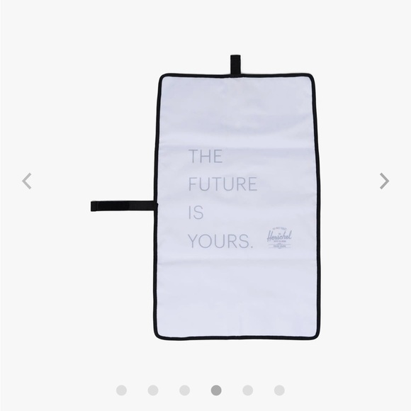 Herschel Strand Duffle | Diaper Bag - 24L with change pad - Picture 4 of 4